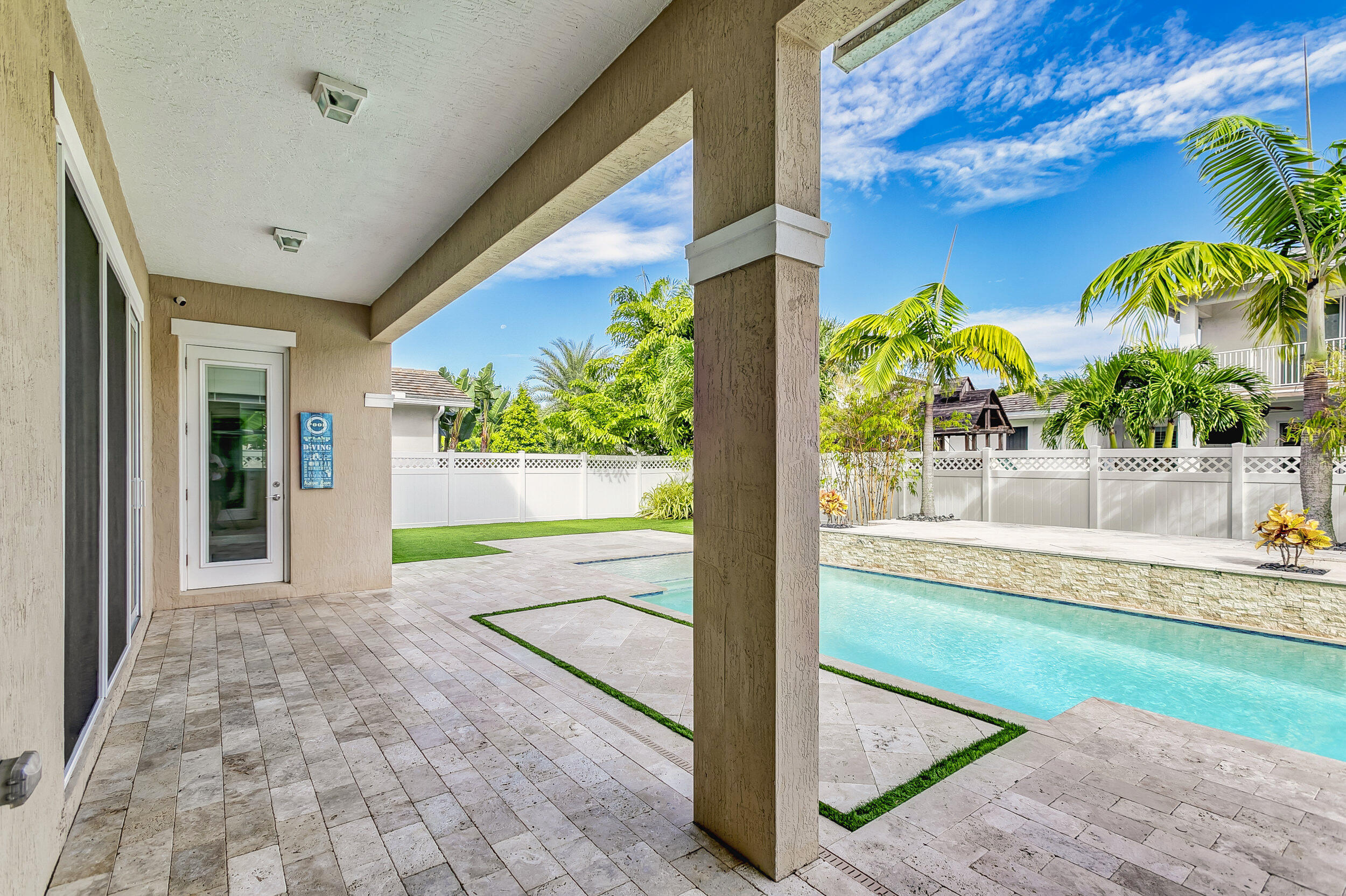 1139 Turnbridge Drive Jupiter, FL 33458 - Photo 53 of 60 Seating Area 1