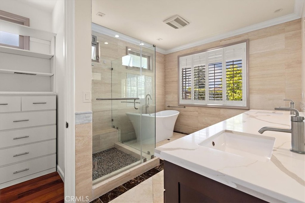 2 Stallion Road Rancho Palos Verdes, CA 90275 - Photo 14 of 44 Gallery Image 14