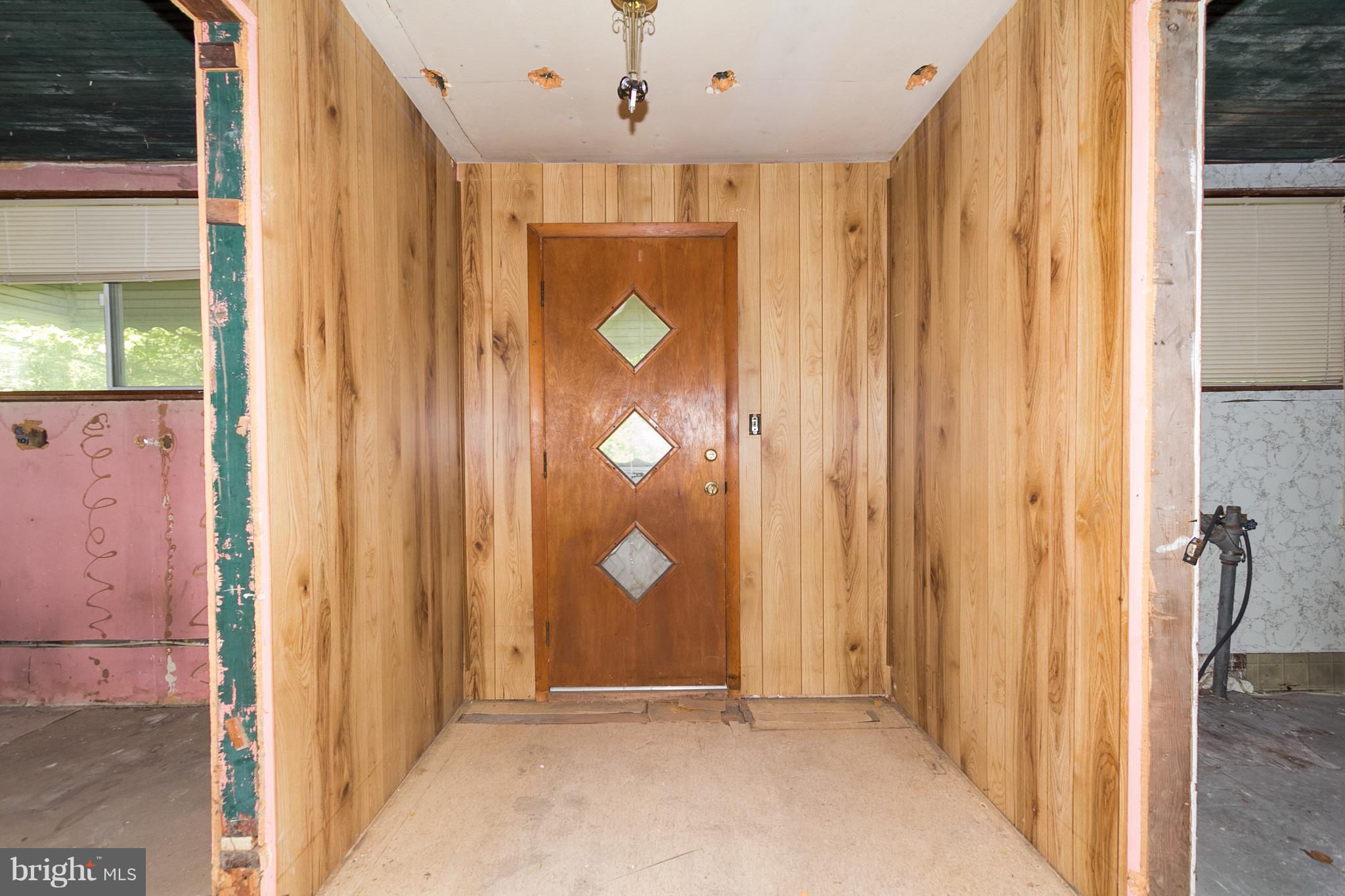 7231 Wright Road Hanover, MD 21076 - Photo 7 of 21 Interior (General)