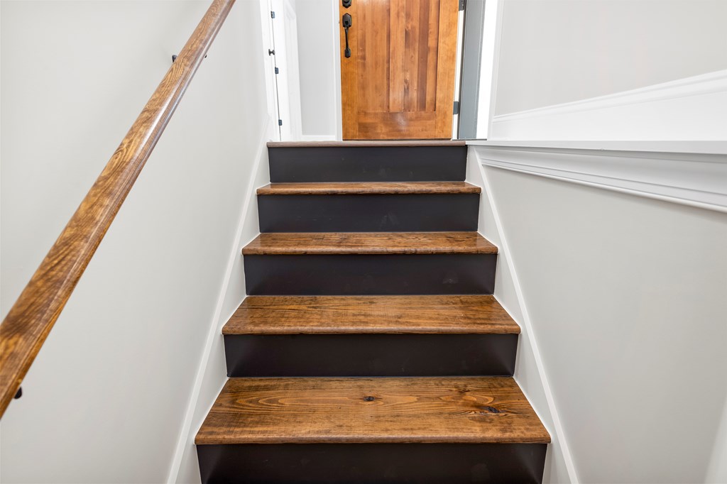 8 Hawks Nest Road Blairsville, GA 30512 - Photo 17 of 30 a view of entryway