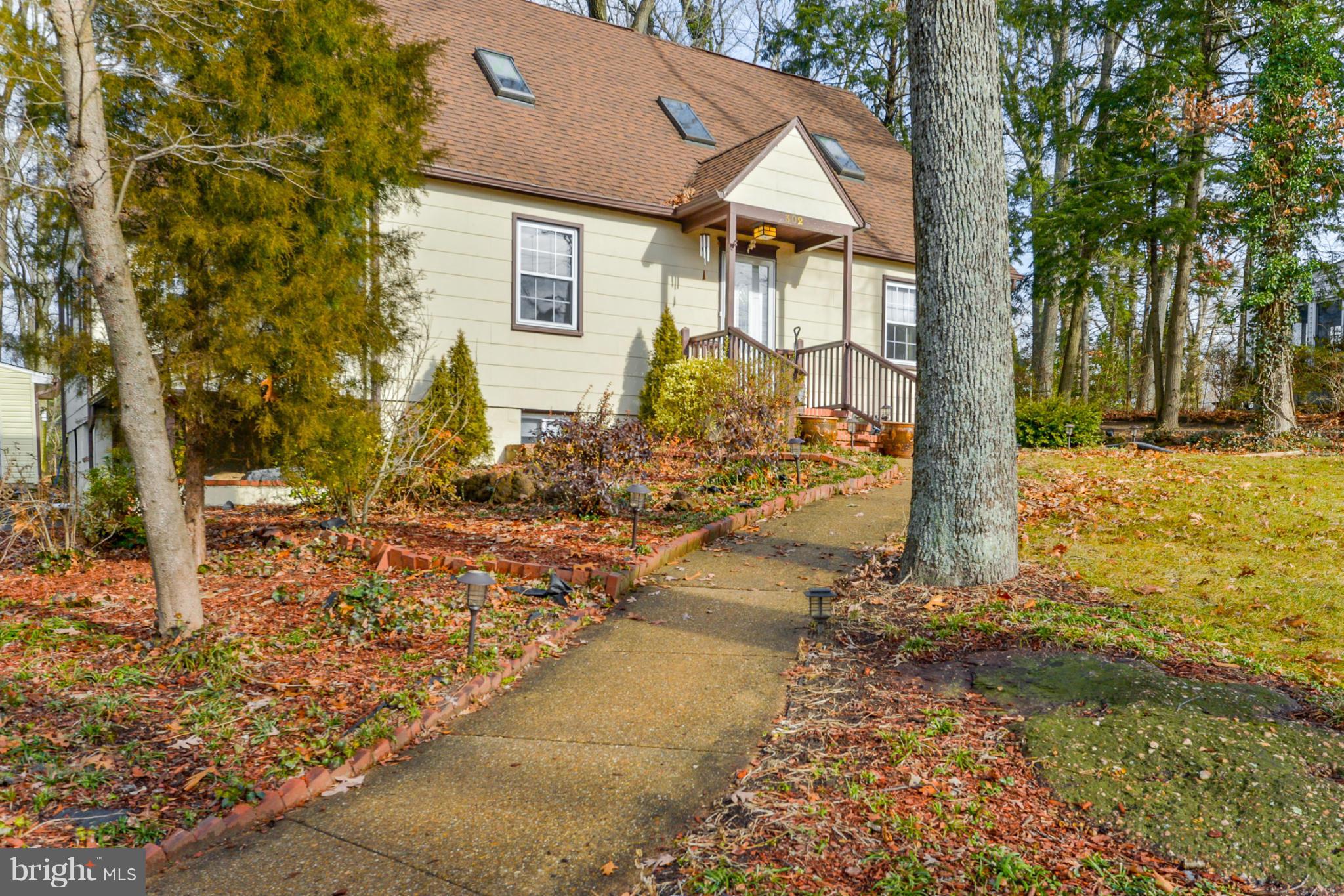 302 Pasadena Road Pasadena, MD 21122 - Photo 1 of 29 Exterior (Front)