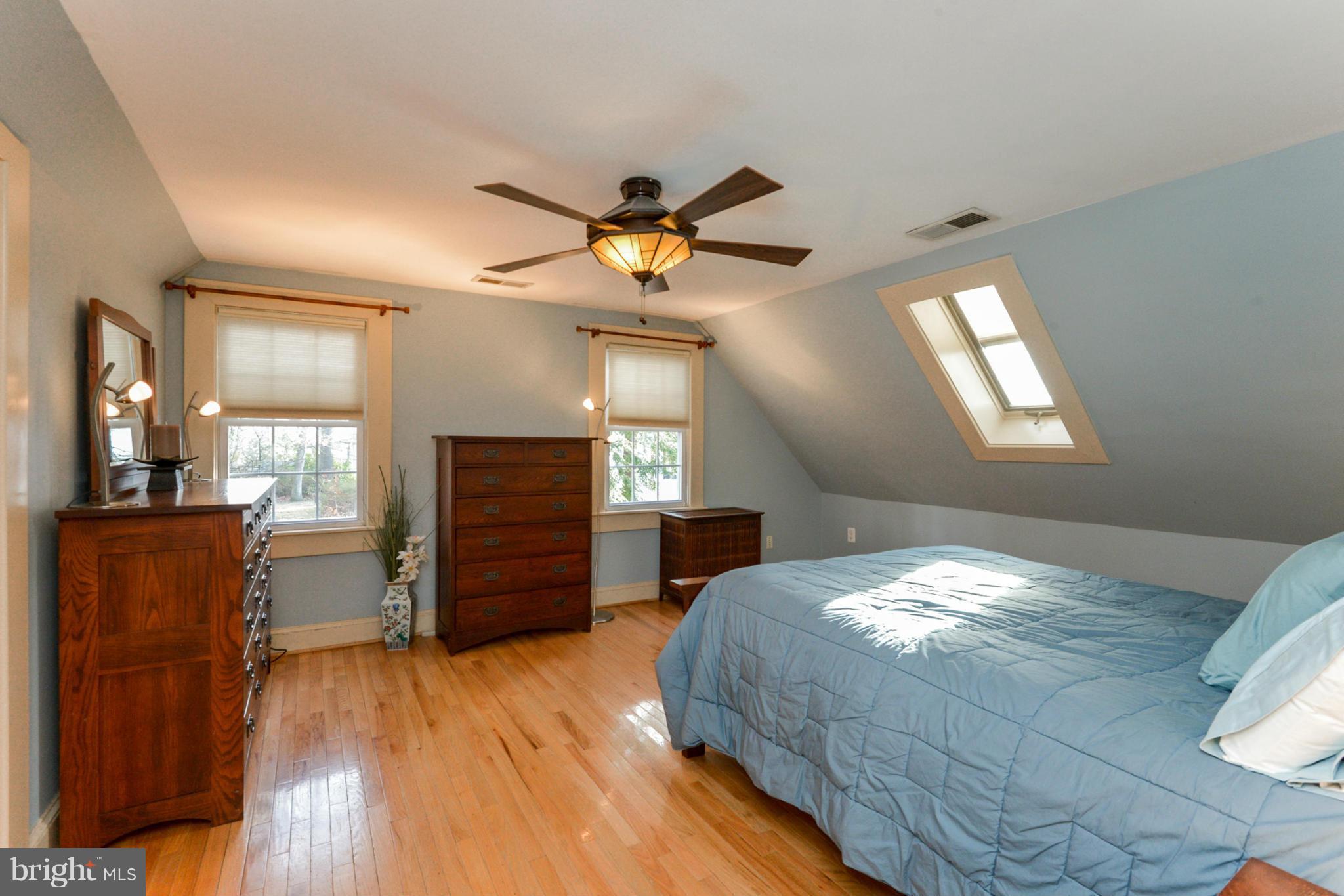 302 Pasadena Road Pasadena, MD 21122 - Photo 11 of 29 Bedroom (Master)