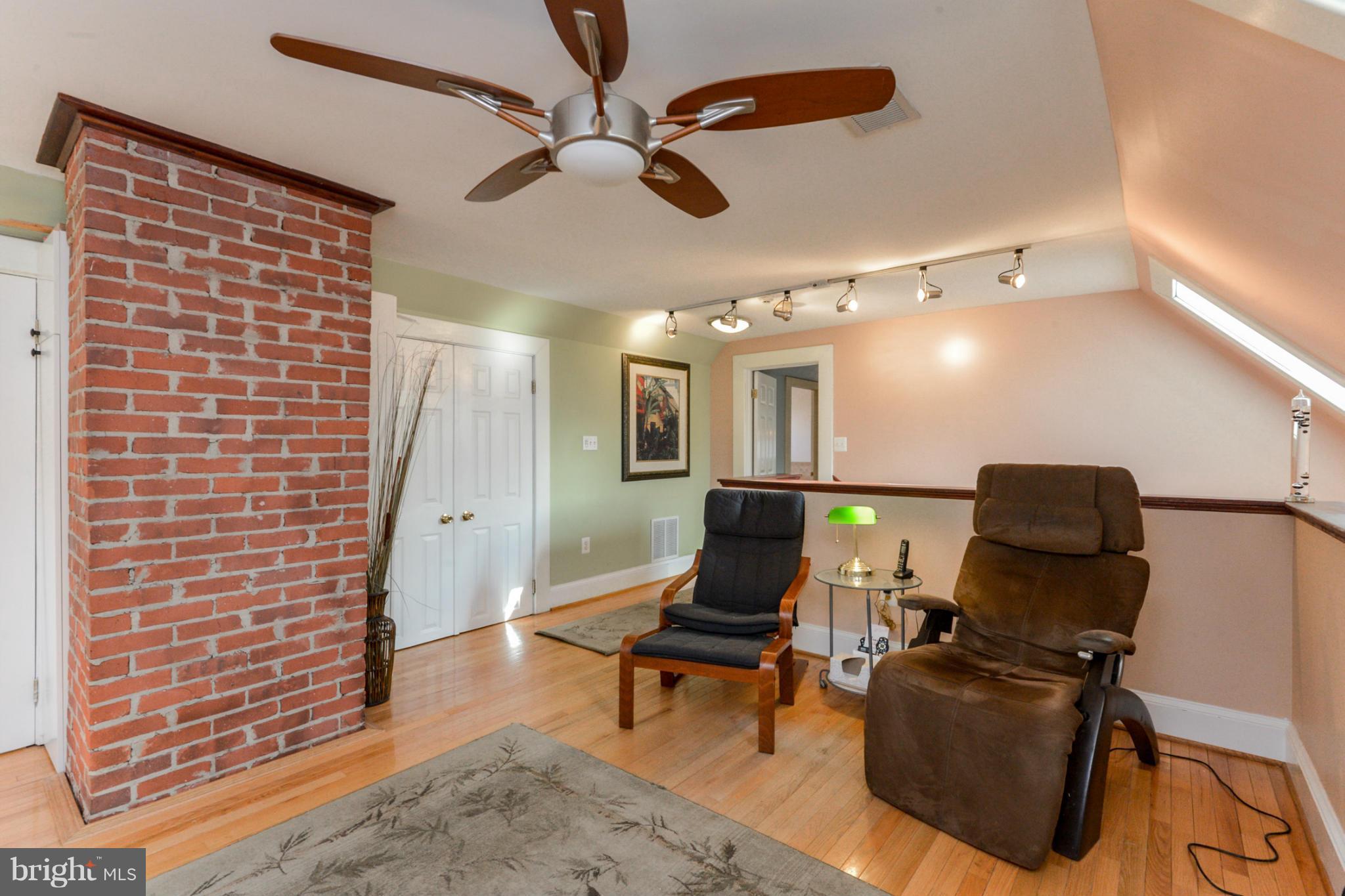 302 Pasadena Road Pasadena, MD 21122 - Photo 15 of 29 Loft