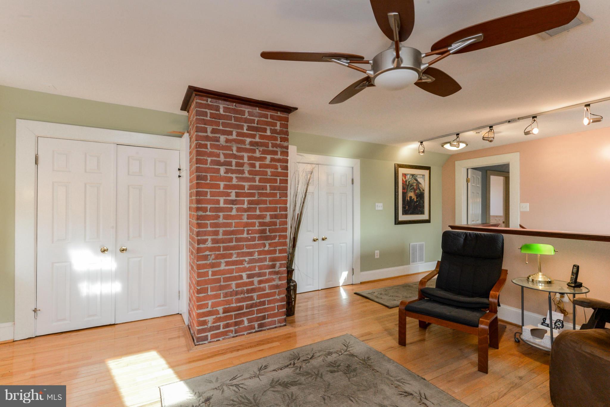 302 Pasadena Road Pasadena, MD 21122 - Photo 16 of 29 Loft