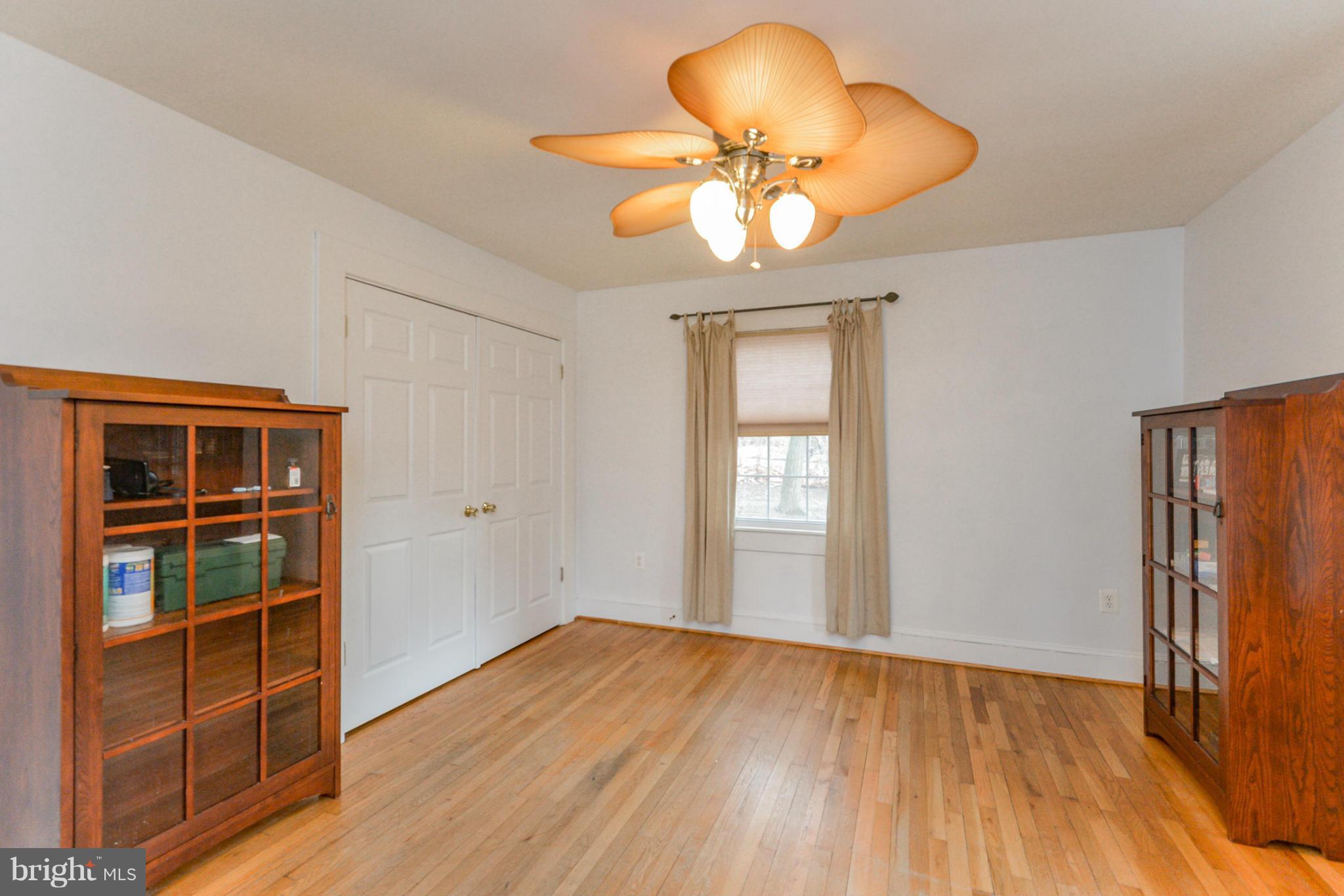 302 Pasadena Road Pasadena, MD 21122 - Photo 17 of 29 Bedroom