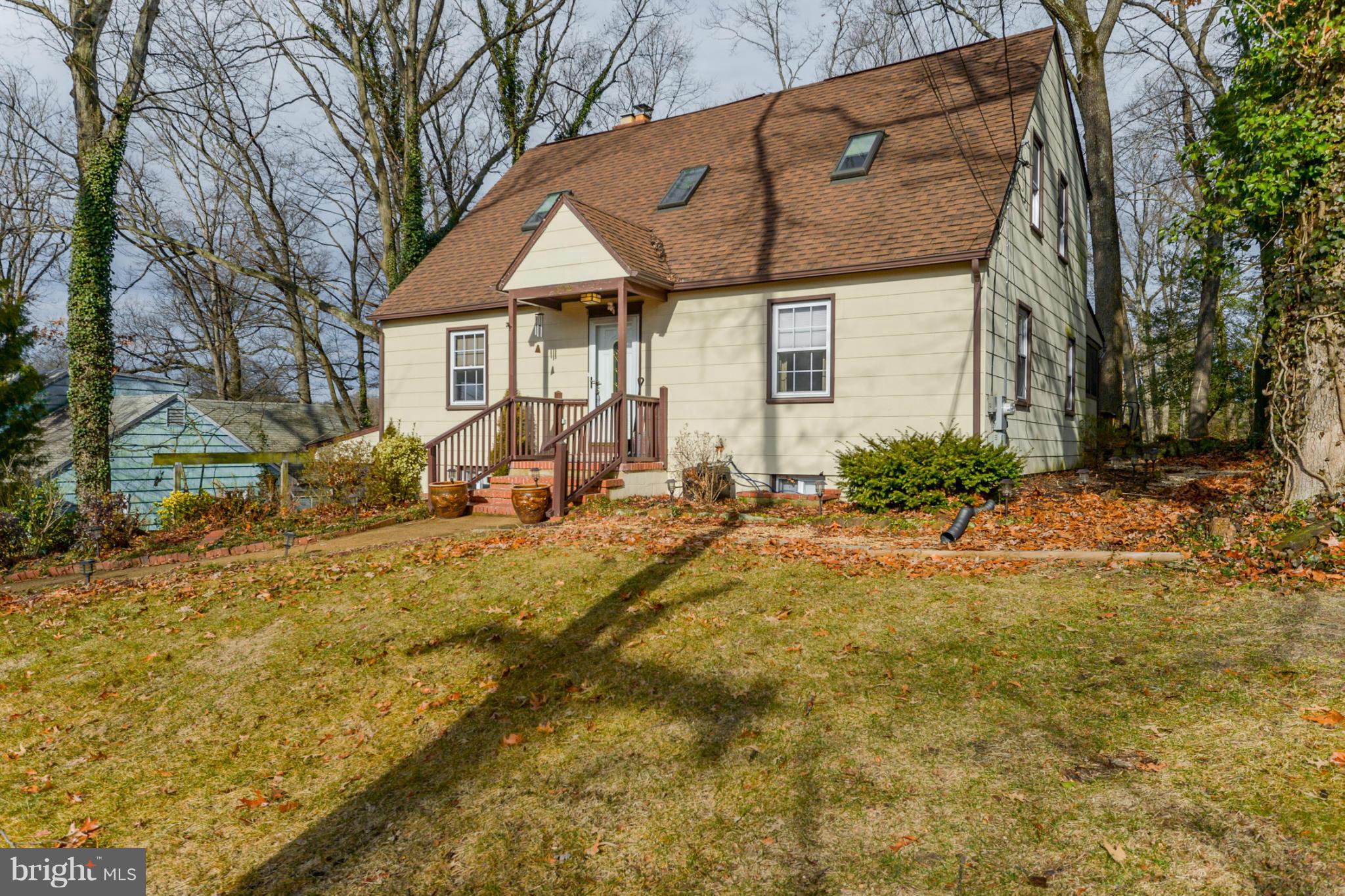 302 Pasadena Road Pasadena, MD 21122 - Photo 25 of 29 Exterior (Front)
