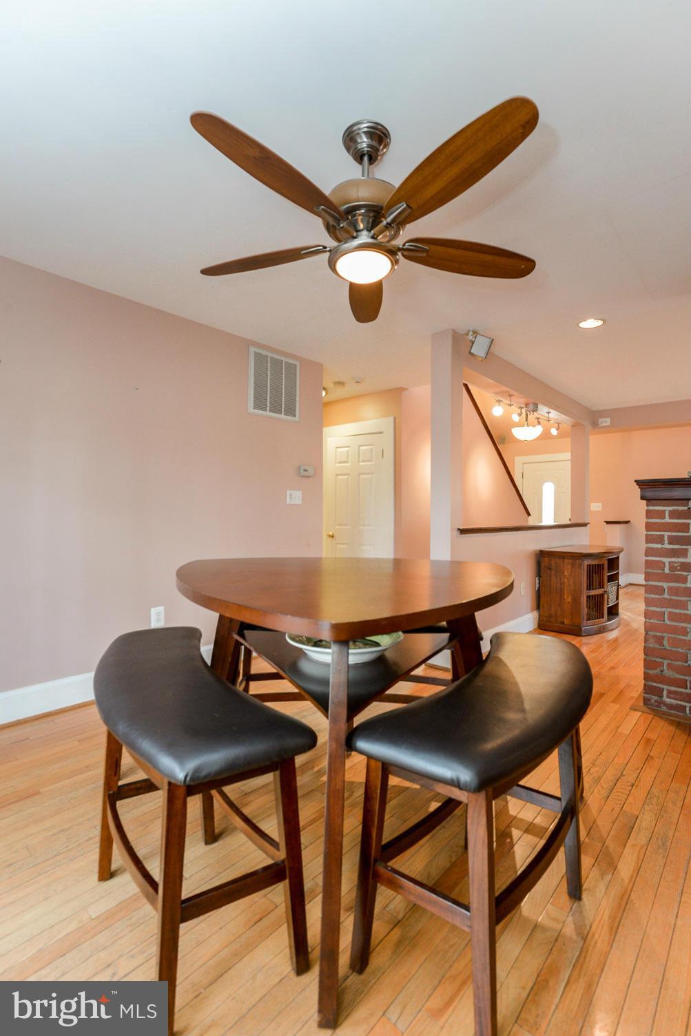 302 Pasadena Road Pasadena, MD 21122 - Photo 9 of 29 Dining Room