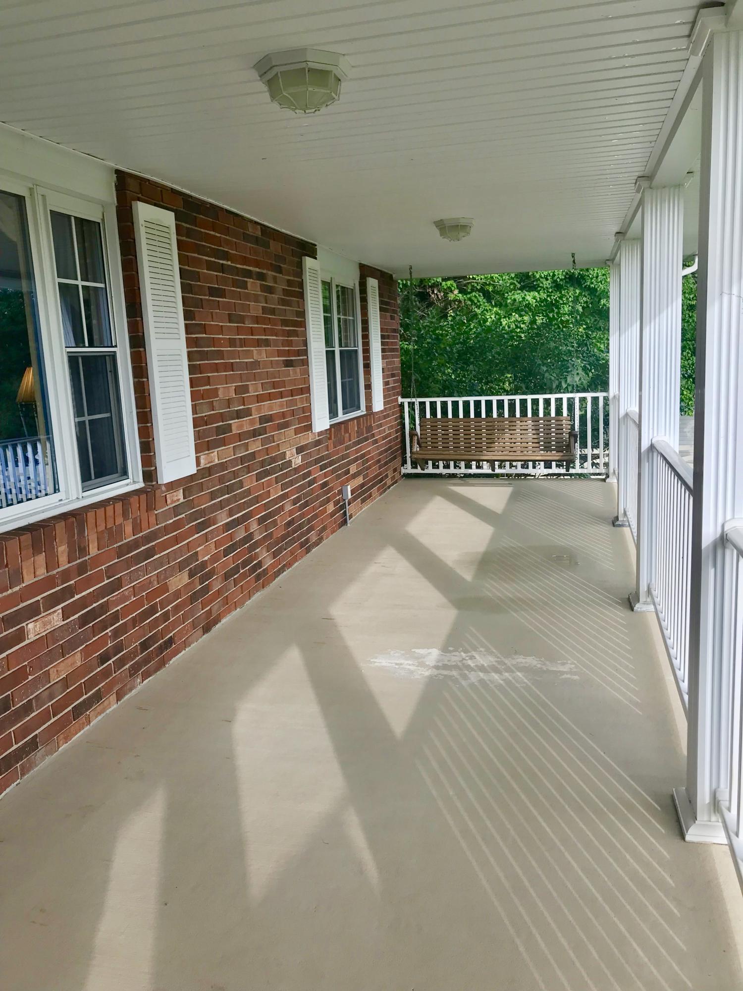 1806 Keyes Road Crossville, TN 38571 - Photo 3 of 34 fullsizeoutput_7c3