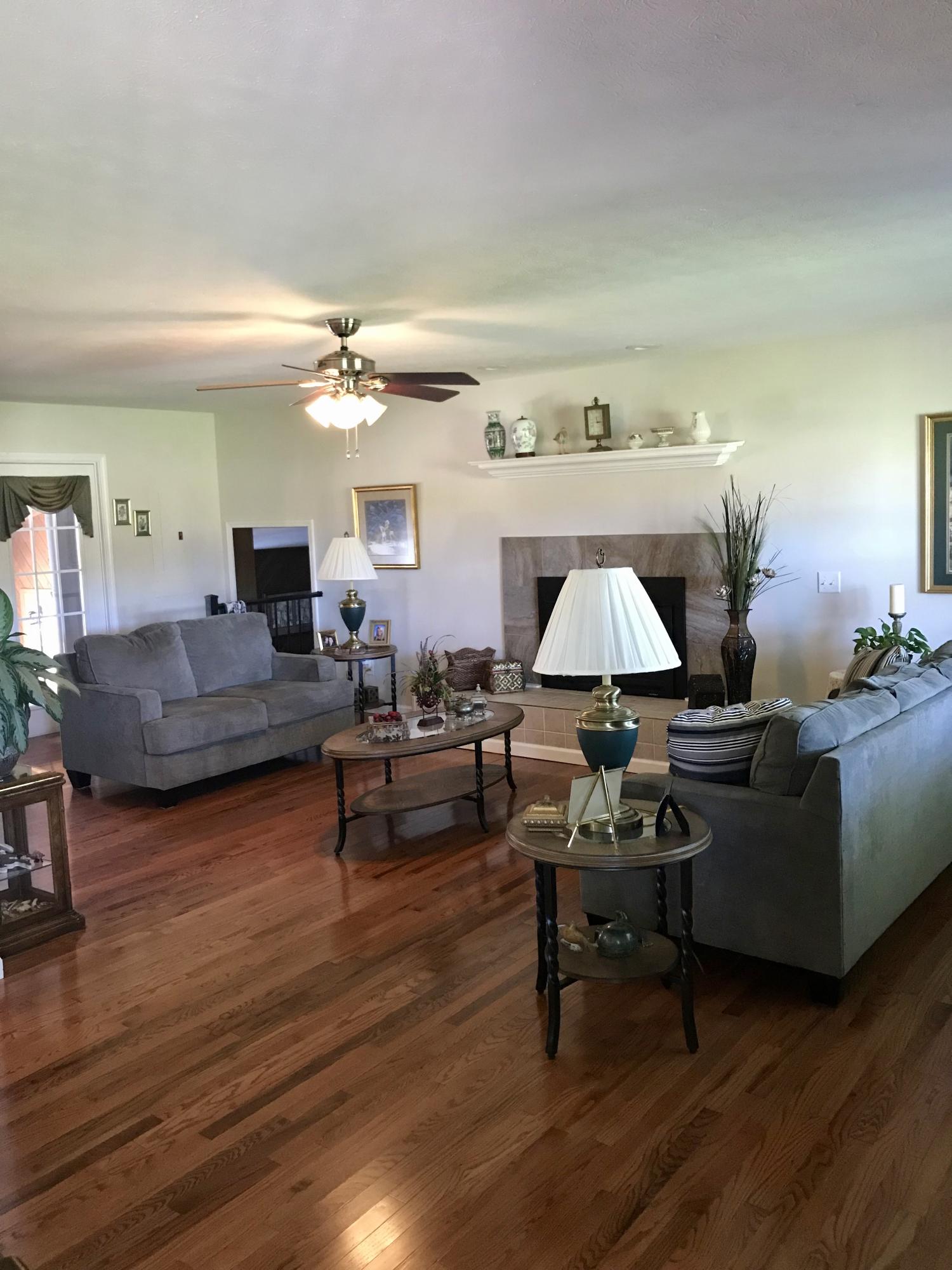 1806 Keyes Road Crossville, TN 38571 - Photo 7 of 34 fullsizeoutput_79c
