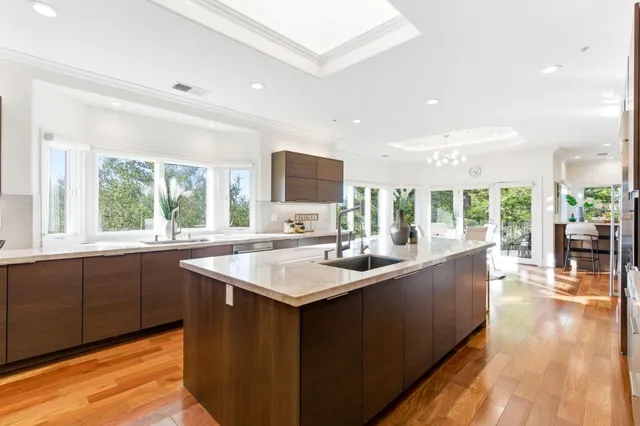 $5,599,000 | 15955 Cerro Vista Court, Los Gatos, CA 95032