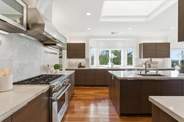 $5,599,000 | 15955 Cerro Vista Court, Los Gatos, CA 95032