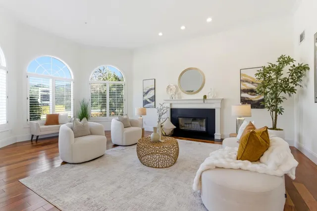 $5,599,000 | 15955 Cerro Vista Court, Los Gatos, CA 95032