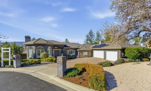 $5,599,000 | 15955 Cerro Vista Court, Los Gatos, CA 95032
