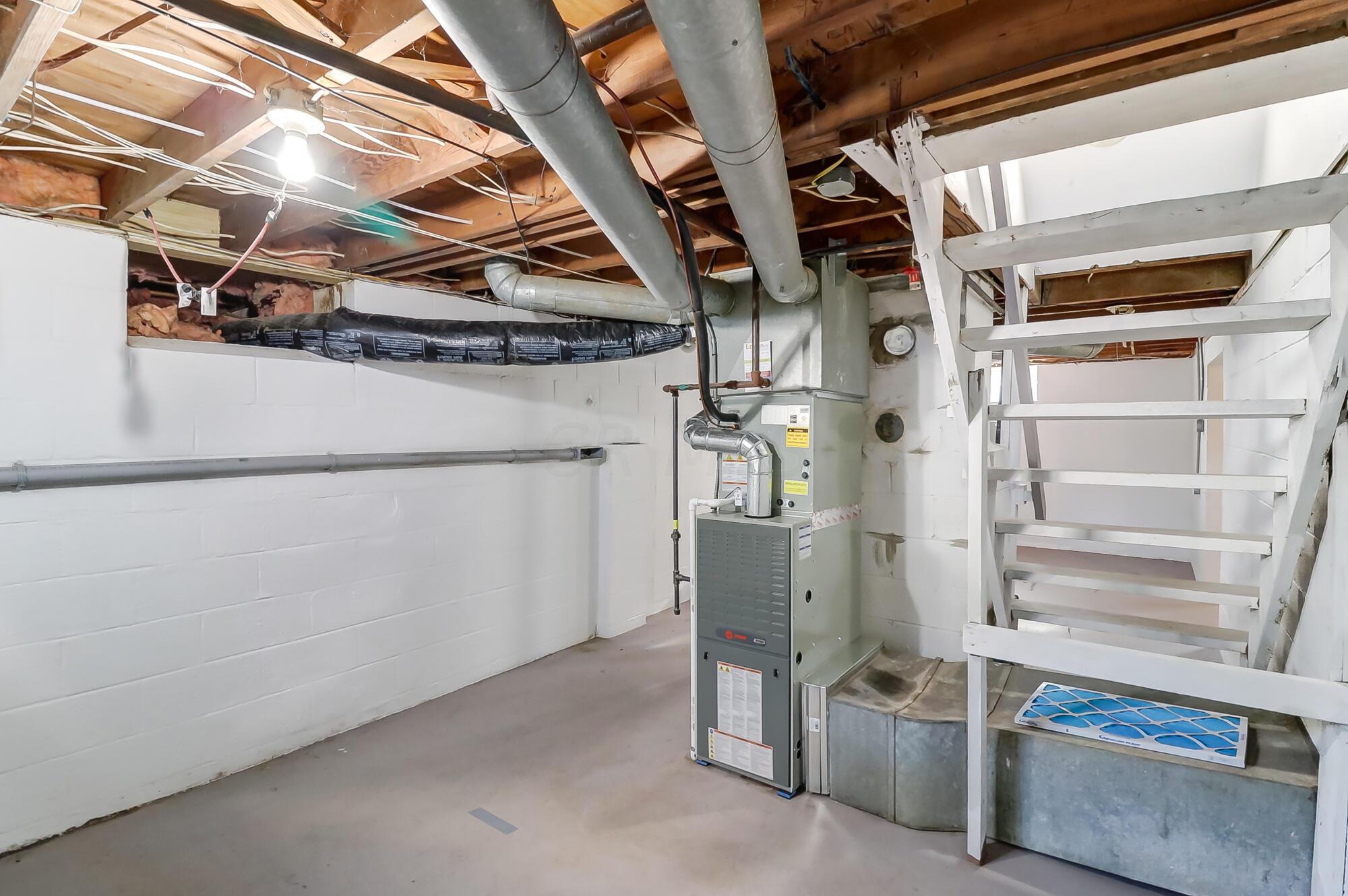 1290 Acton Road Columbus, OH 43224 - Photo 23 of 35 Full Basement