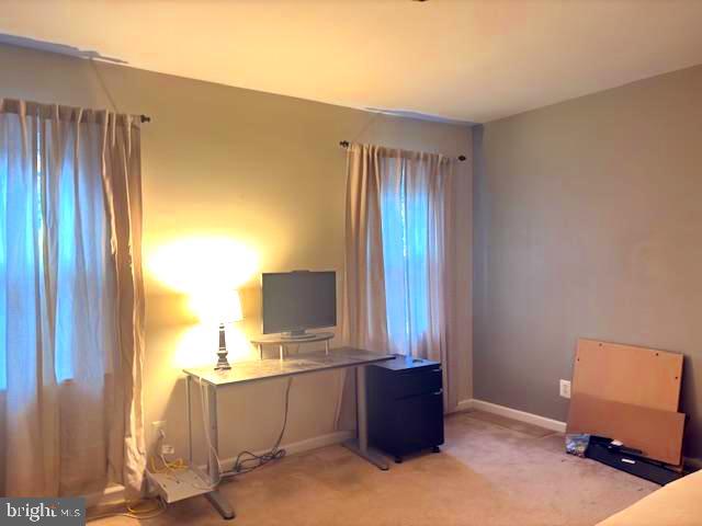 331 Rossiter Avenue Baltimore, MD 21212 - Photo 11 of 28 a view of workspace with window