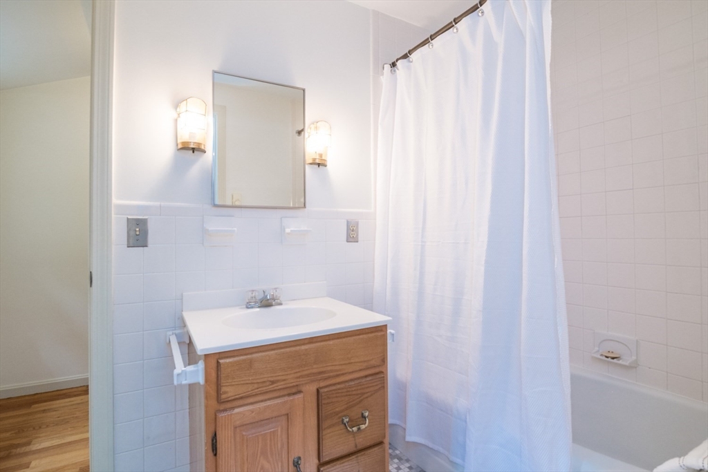 100 Hilltop Road Longmeadow, MA 01106 - Photo 32 of 42