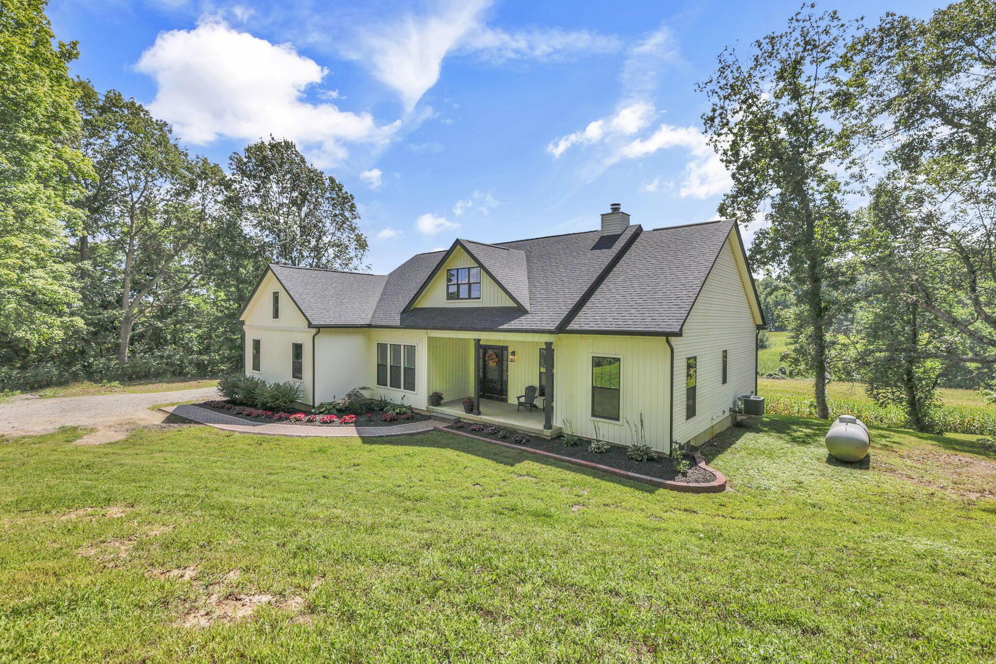 2373 Boving Road Southwest Lancaster, OH 43130 - Photo 4 of 60 4-web-or-mls-_S5A1368