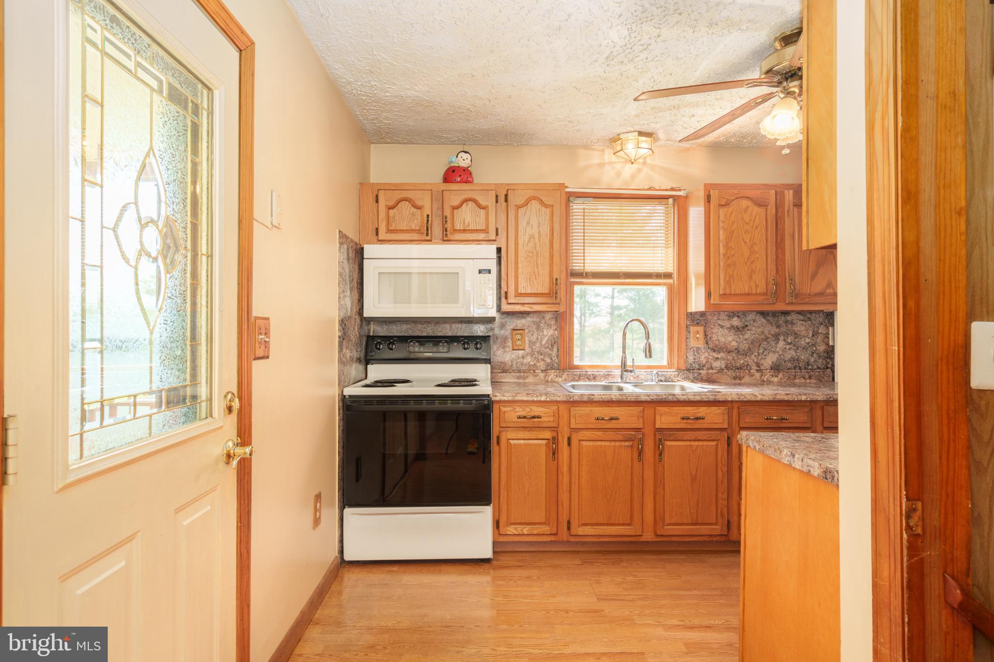 4027 Rinehart Road Westminster, MD 21158 - Photo 8 of 28 Gallery Image 8