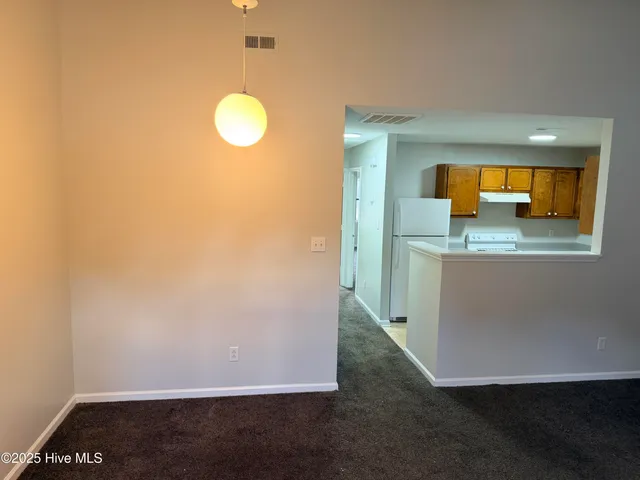 $975 | 143 Marlene Drive, Jacksonville, NC 28546