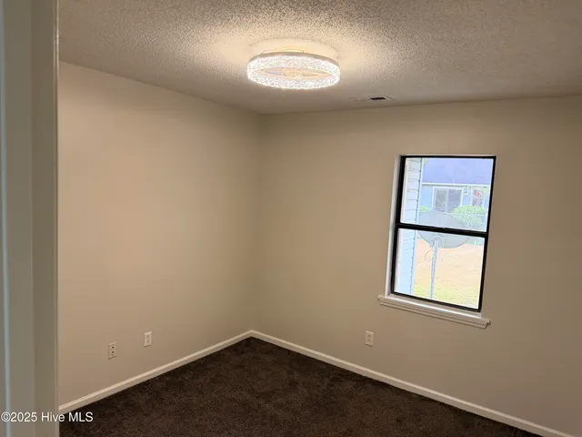 $975 | 143 Marlene Drive, Jacksonville, NC 28546