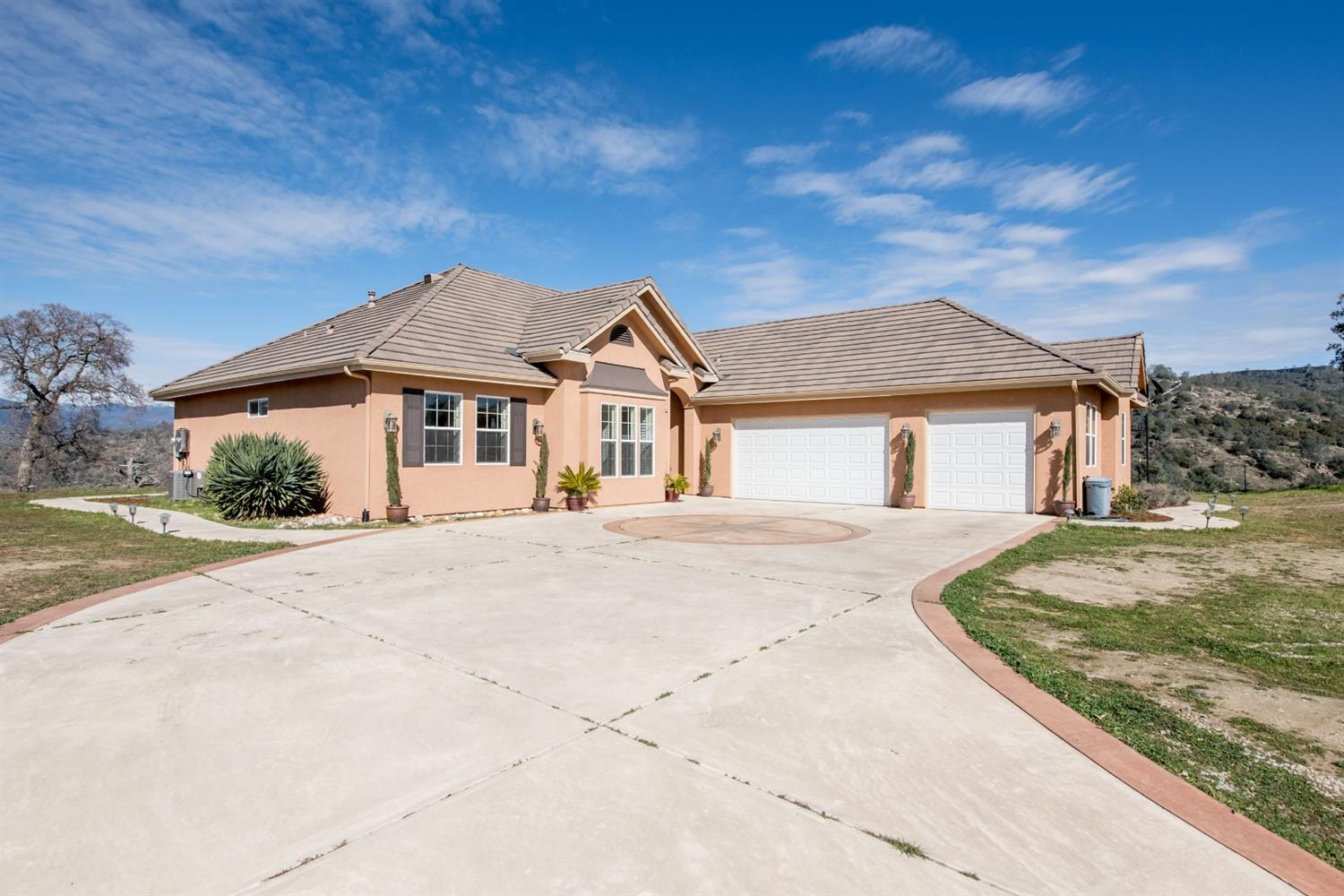 50070 Butterfield Stage Road O'Neals, CA 93645 - Photo 2 of 55 This beautiful gem was built in 2007