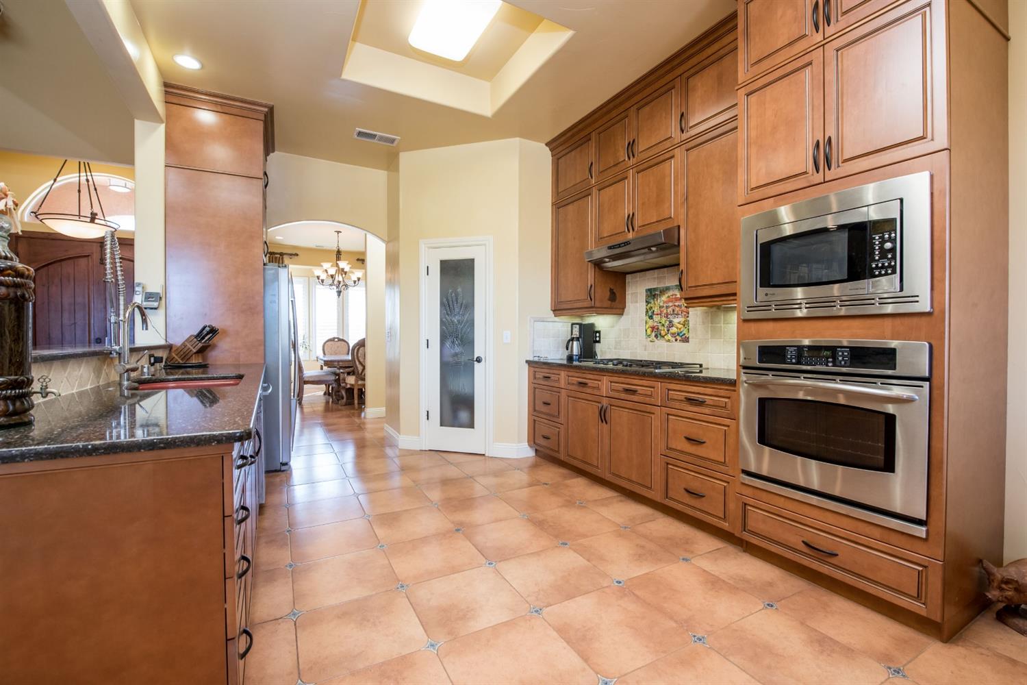 50070 Butterfield Stage Road O'Neals, CA 93645 - Photo 17 of 55 Chef's delight in this kitchen....