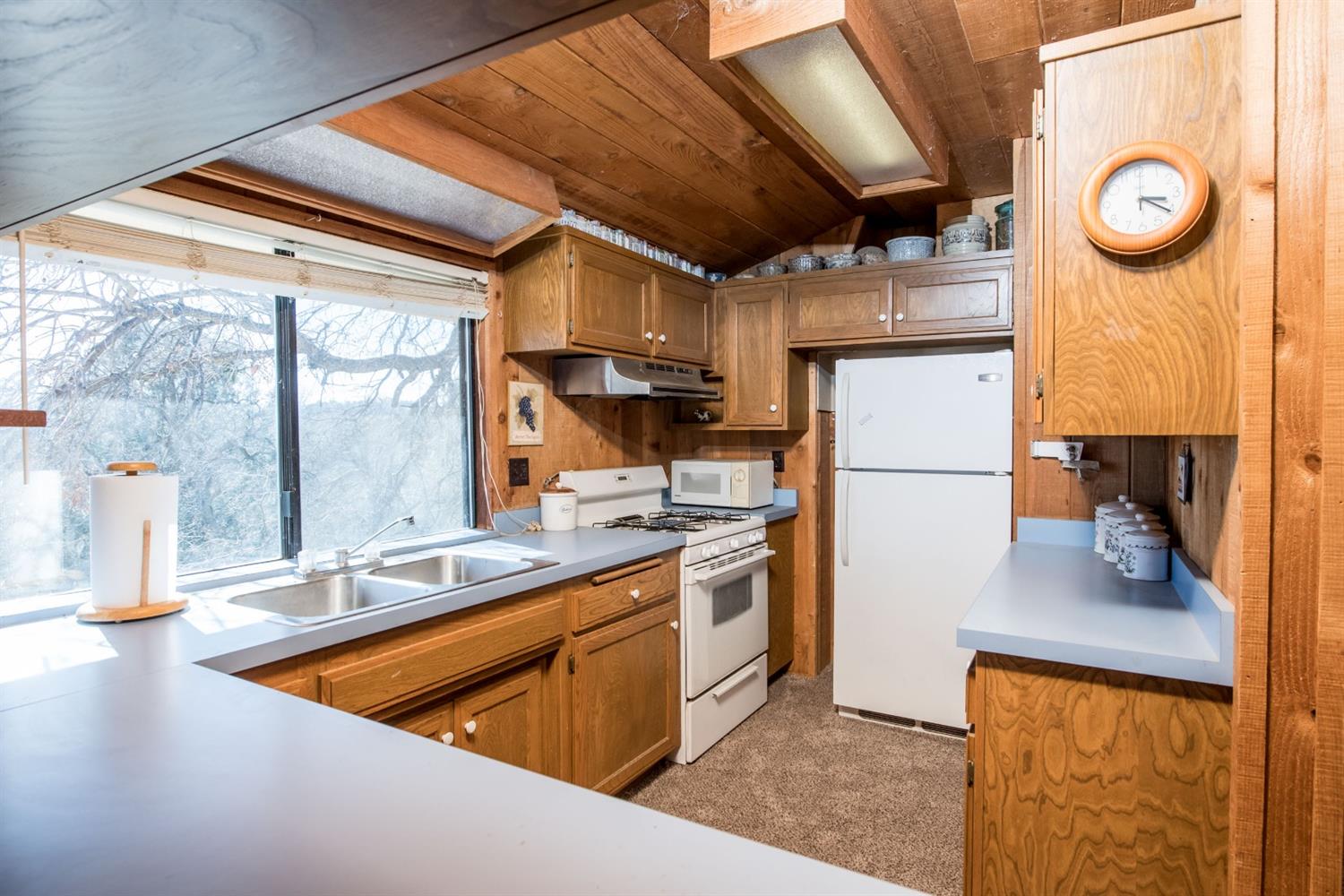 50070 Butterfield Stage Road O'Neals, CA 93645 - Photo 50 of 55 Cozy kitchen for your guests in cabin