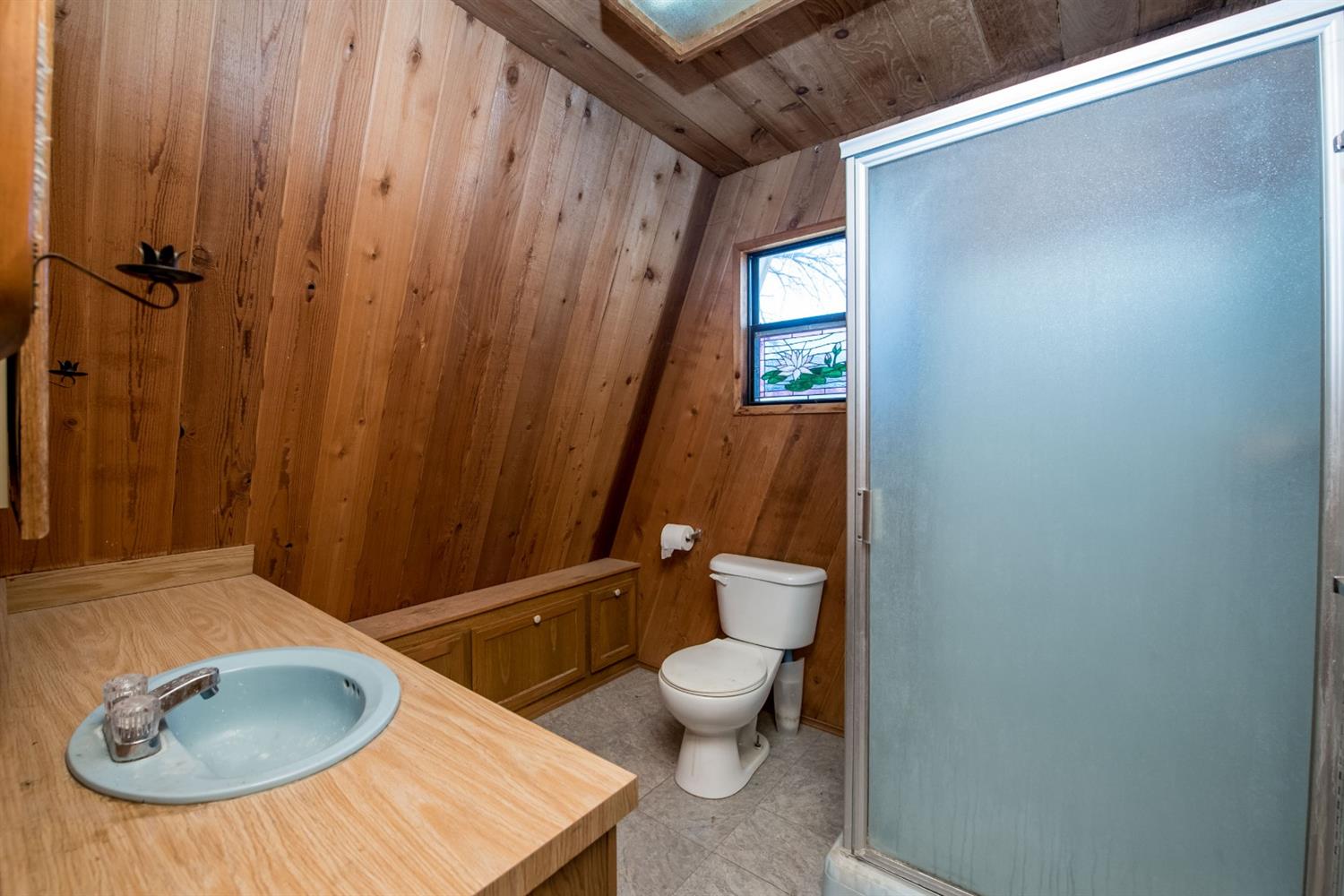50070 Butterfield Stage Road O'Neals, CA 93645 - Photo 53 of 55 Private bath with shower in the cabin for your guest to enjoy....