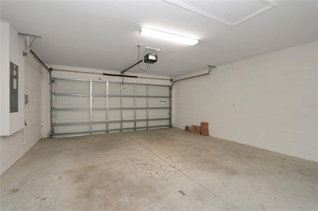 Undisclosed Address Ocala, FL 34480 - Photo 37 of 38 a view of a garage