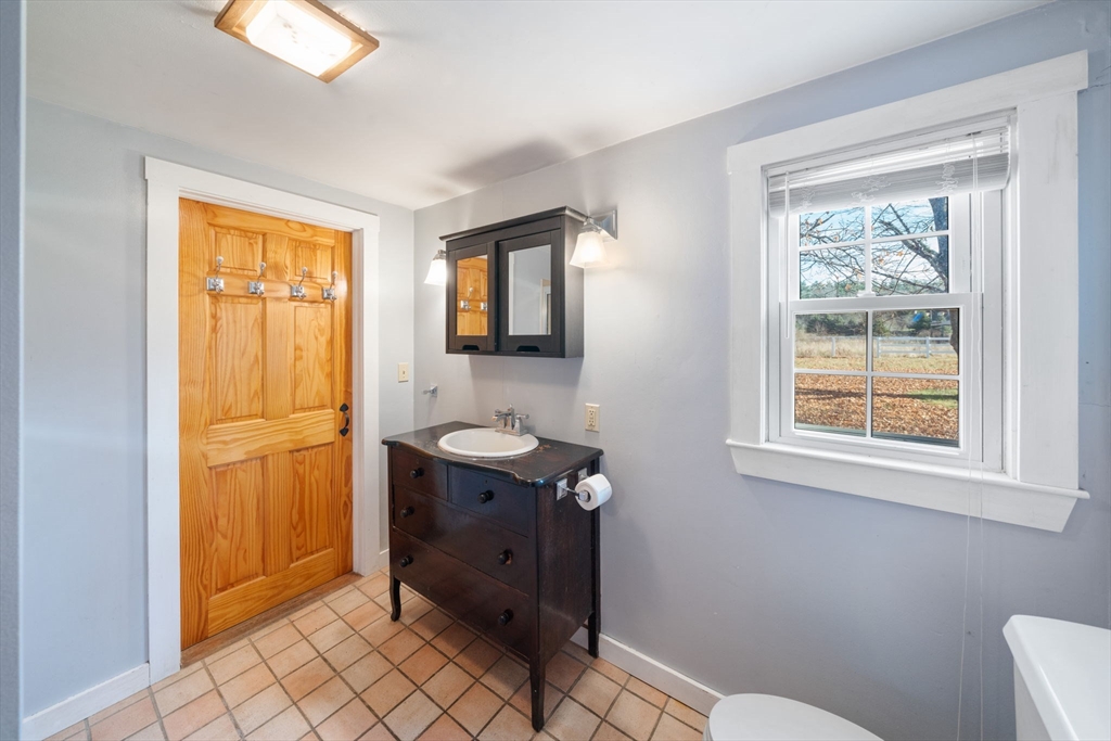 125 Cedar Street Middleboro, MA 02346 - Photo 14 of 35