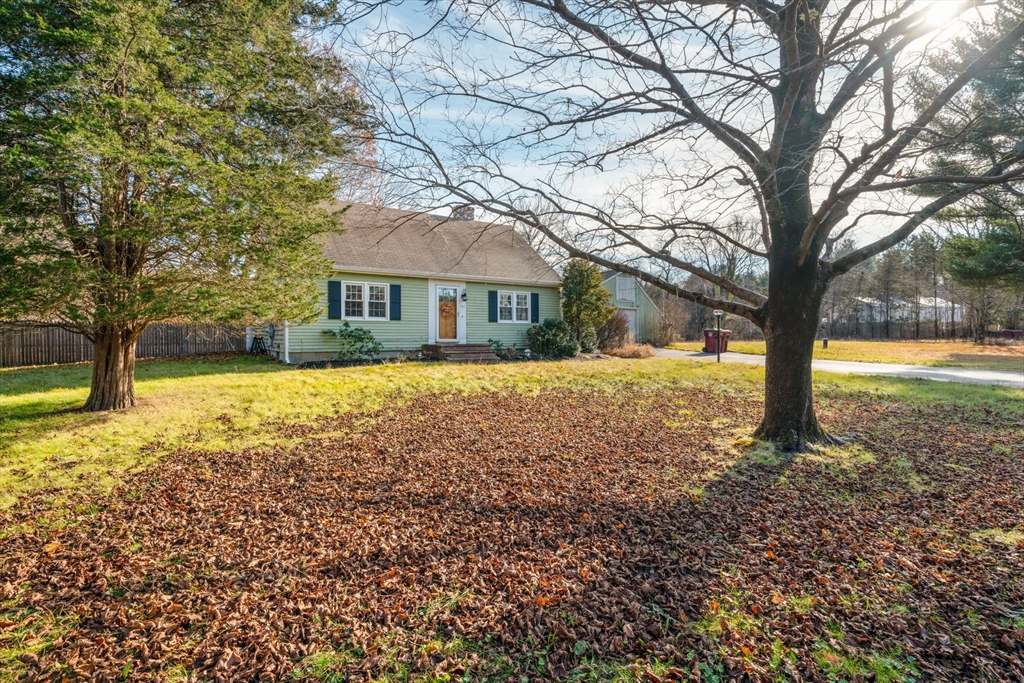 125 Cedar Street Middleboro, MA 02346 - Photo 2 of 35