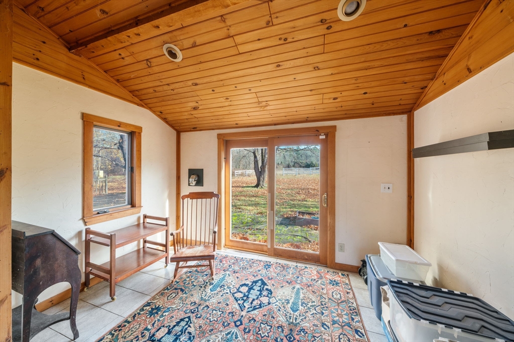 125 Cedar Street Middleboro, MA 02346 - Photo 4 of 35