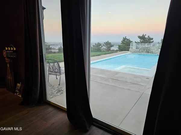 $1,299,999 | 143 West Ave S-14, Palmdale, CA 93551