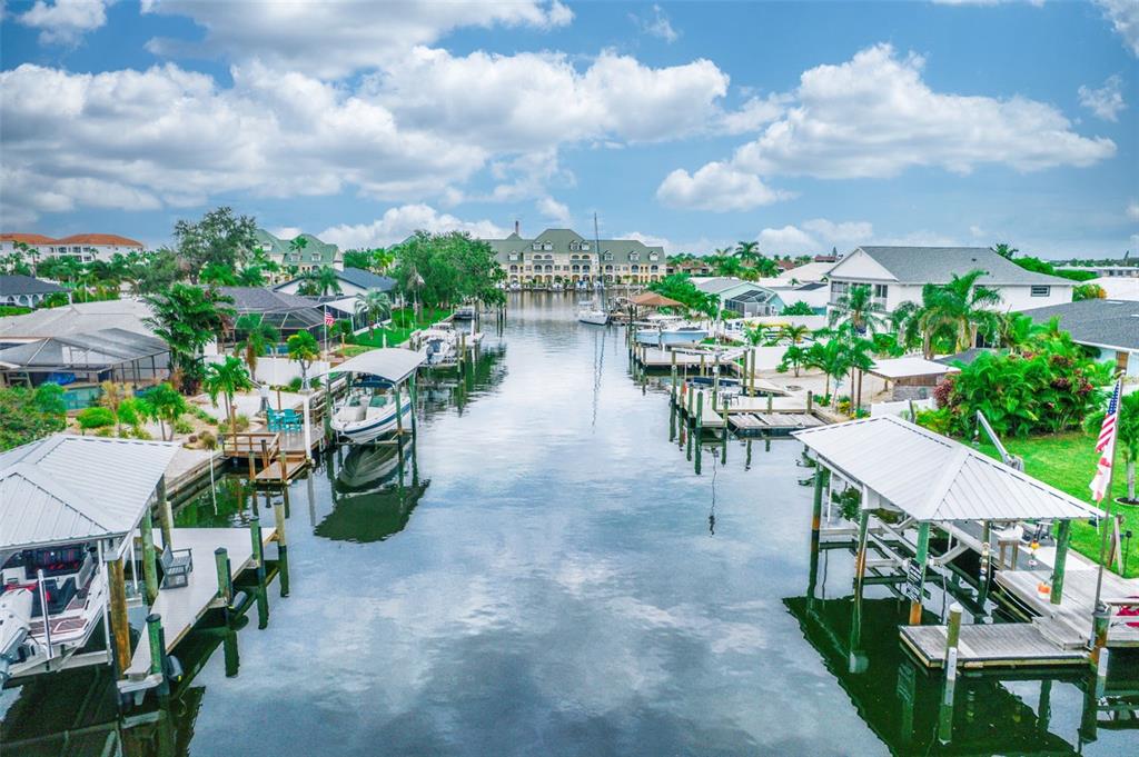 6322 Balboa Lane Apollo Beach, FL 33572 - Photo 4 of 72