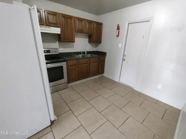 $700 | 3907 Branch Street, Unit 18, Moss Point, MS 39563