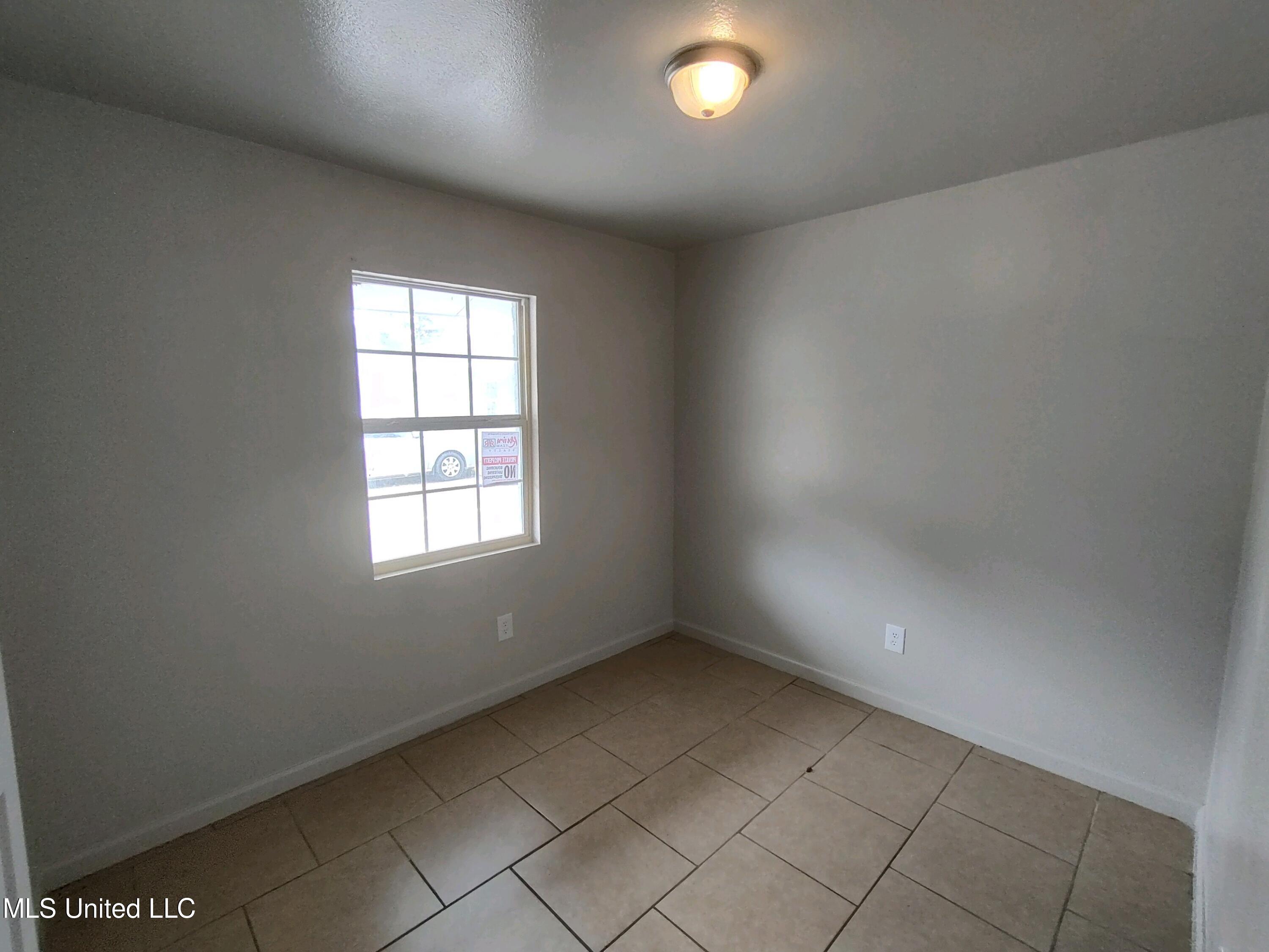 3907 Branch Street, Unit 18 Moss Point, MS 39563 - Photo 14 of 15 IMG_20240429_102618719_HDR