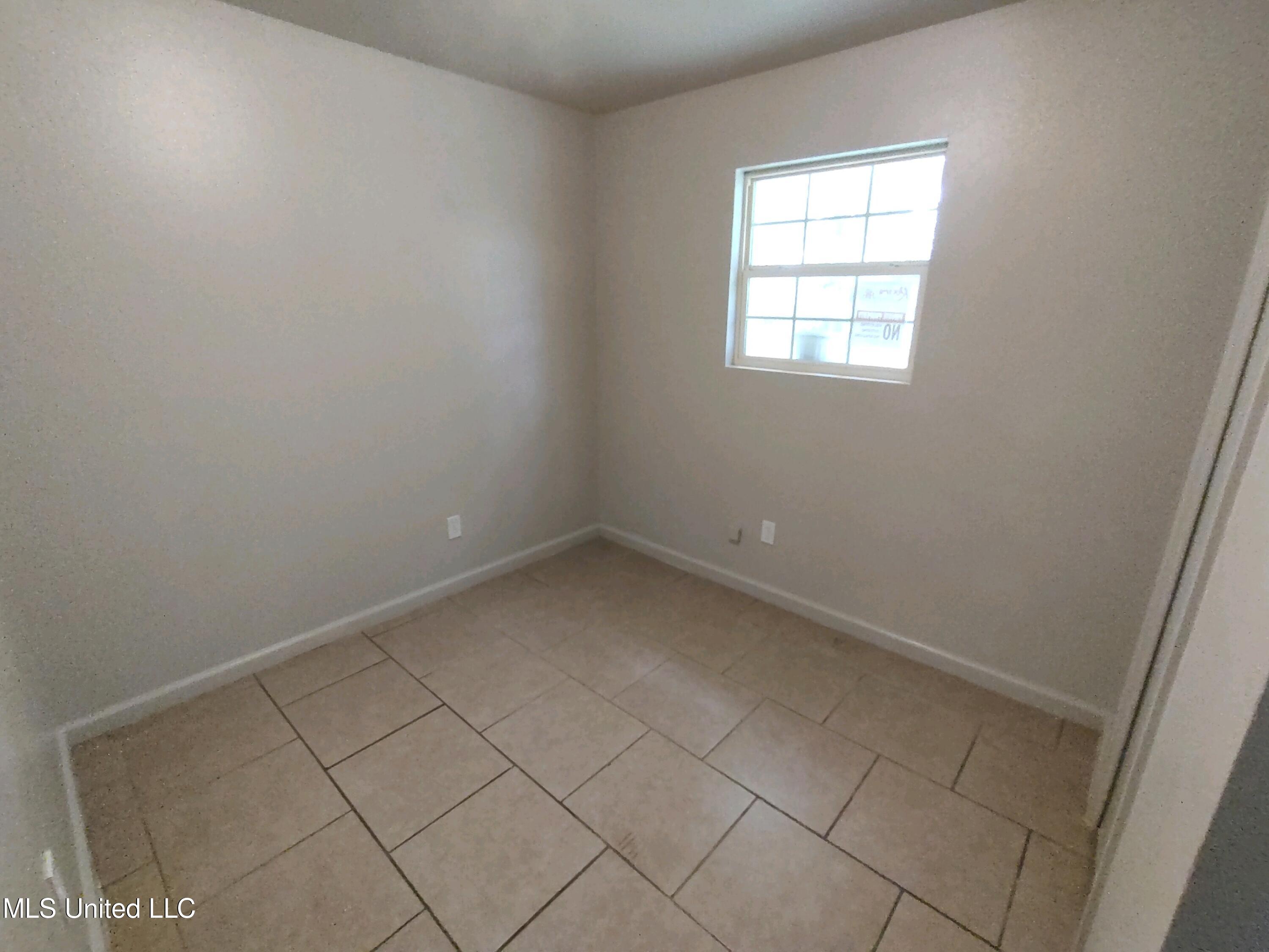 3907 Branch Street, Unit 18 Moss Point, MS 39563 - Photo 15 of 15 IMG_20240429_102655580_HDR