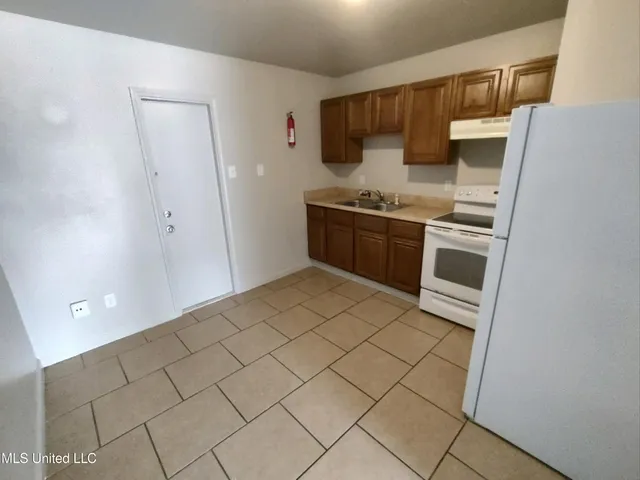 $700 | 3907 Branch Street, Unit 18, Moss Point, MS 39563