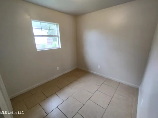 $700 | 3907 Branch Street, Unit 18, Moss Point, MS 39563