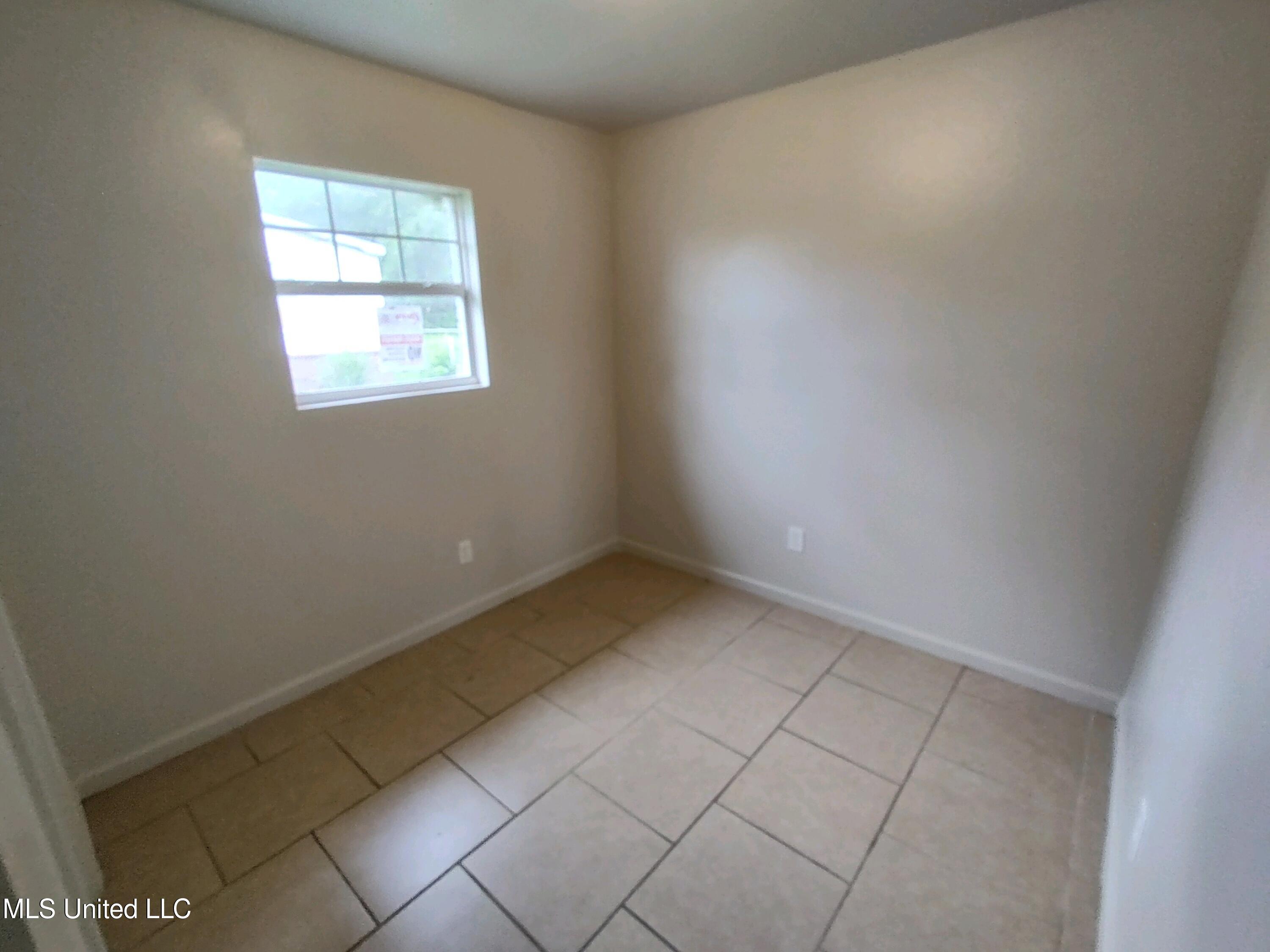 3907 Branch Street, Unit 18 Moss Point, MS 39563 - Photo 7 of 15 IMG_20240429_102209192_HDR