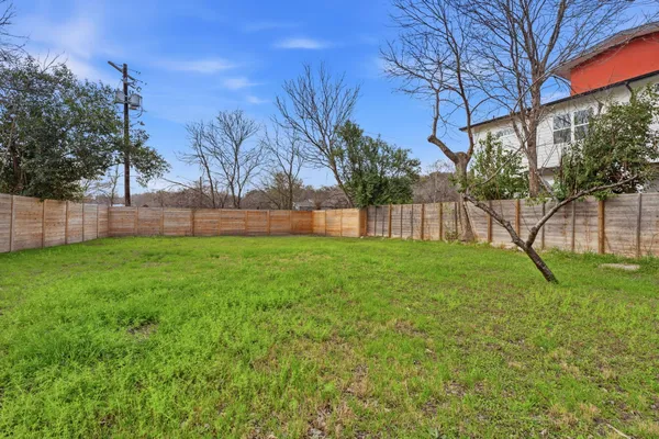 $1,350 | 1148 Gunter Street, Unit B, Austin, TX 78721