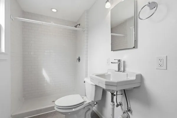 $1,350 | 1148 Gunter Street, Unit B, Austin, TX 78721