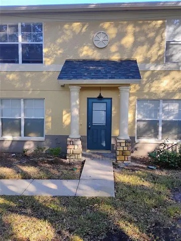 $204,900 | 201 Drawbridge Lane, Valrico, FL 33594