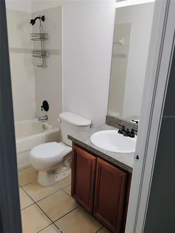 $204,900 | 201 Drawbridge Lane, Valrico, FL 33594