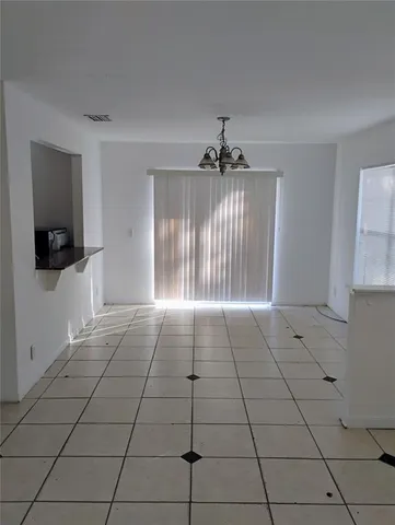 $204,900 | 201 Drawbridge Lane, Valrico, FL 33594