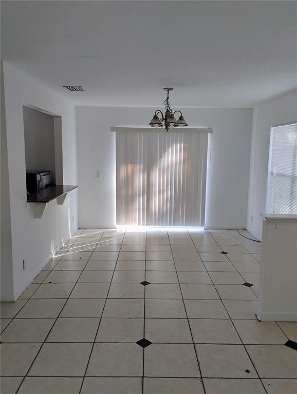 201 Drawbridge Lane Valrico, FL 33594 - Photo 4 of 13