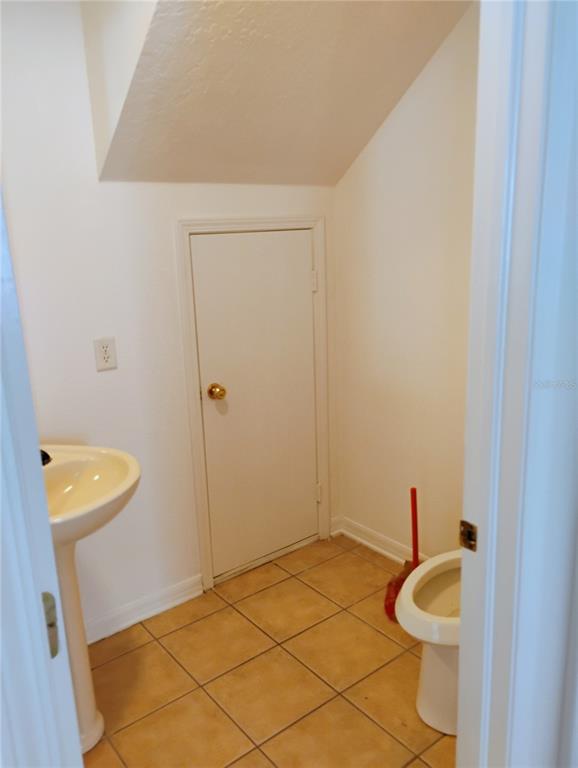 201 Drawbridge Lane Valrico, FL 33594 - Photo 8 of 13