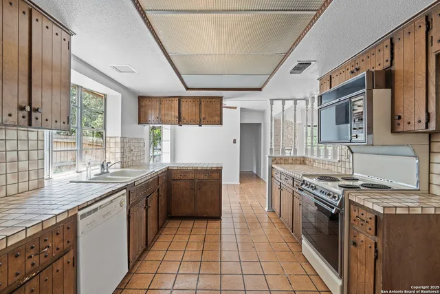 $395,900 | 11627 Whisper Dew Street, San Antonio, TX 78230