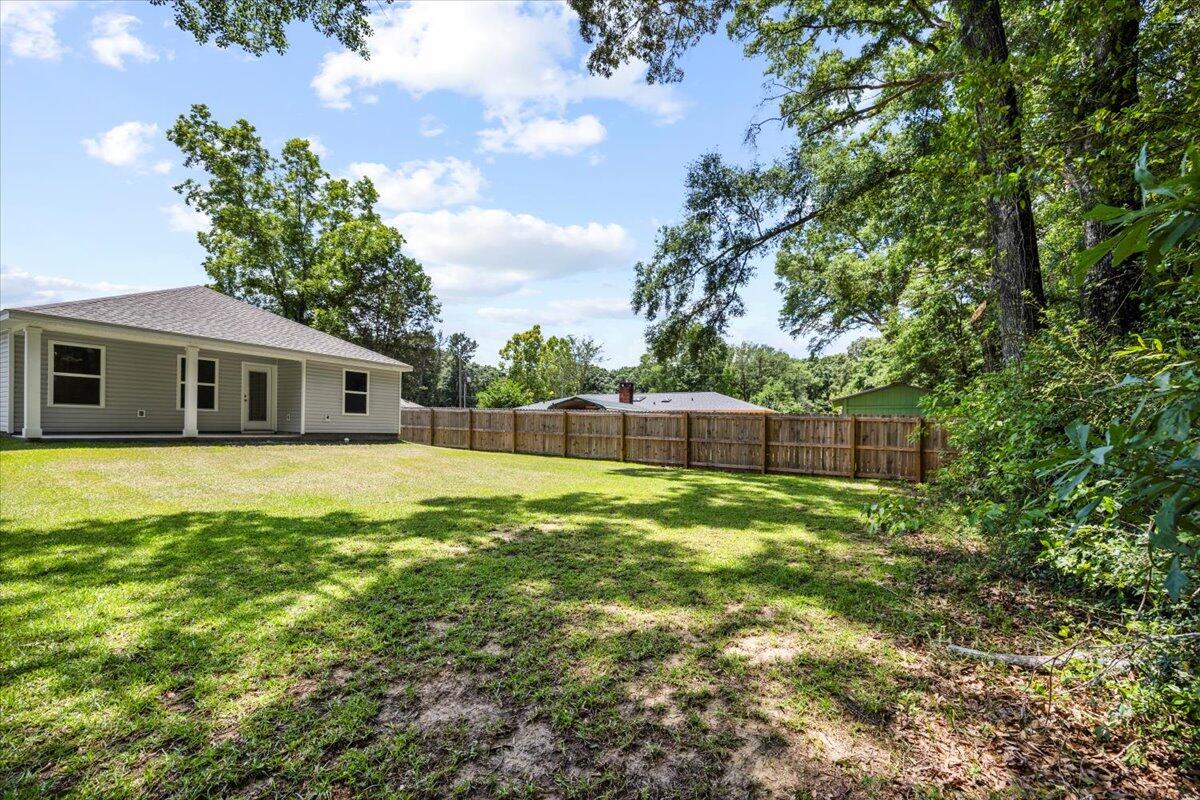3158 Chestnut Street Crestview, FL 32539 - Photo 13 of 16 Backyard