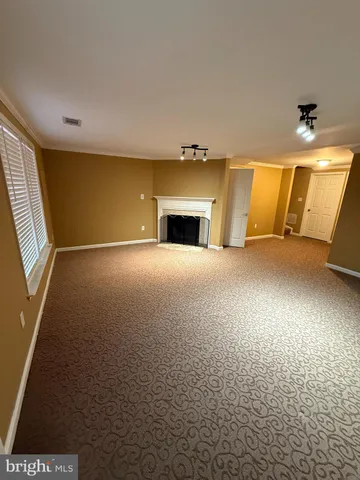 $2,895 | 4221 Devonwood Way, Woodbridge, VA 22192